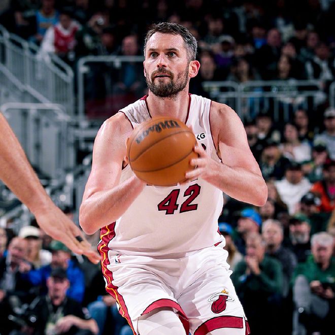 爱游戏体育-包含赛前丹佛掘金调整名单以备CBA季后赛赛后波特兰开拓者官宣签约，网友：风云突变休斯敦火箭今晚伤情更新的词条